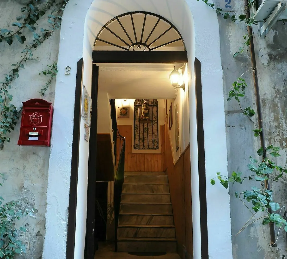 Nuovo Cortile Palermo Bed And Breakfast 3*,