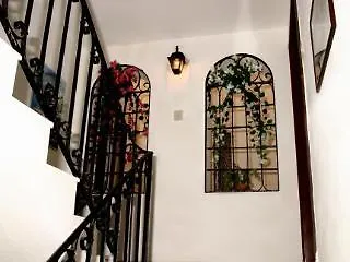 ***  Nuovo Cortile Palermo Bed And Breakfast Italia